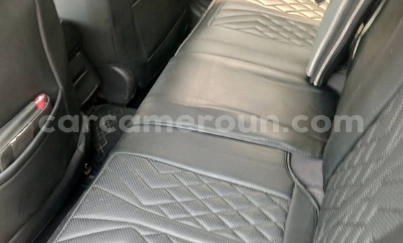 Sayi Na hannu Toyota Corolla Azurfa Mota in Douala a Ƙasar Kamaru Sayi Na hannu Toyota Corolla Azurfa Mota in Douala a Ƙasar Kamaru