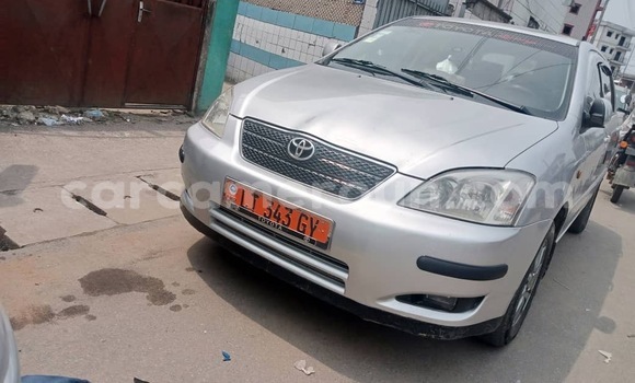 Sayi Na hannu Toyota Corolla Azurfa Mota in Douala a Ƙasar Kamaru Sayi Na hannu Toyota Corolla Azurfa Mota in Douala a Ƙasar Kamaru