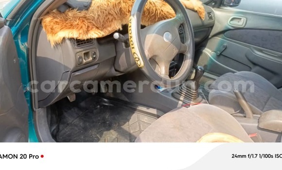 Sayi Na hannu Toyota Corolla Sauran Mota in Douala a Ƙasar Kamaru Sayi Na hannu Toyota Corolla Sauran Mota in Douala a Ƙasar Kamaru