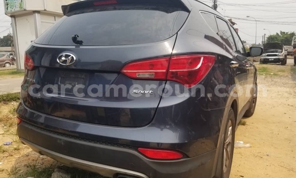 Sayi Na hannu Hyundai Santa Fe Blue Mota in Douala a Ƙasar Kamaru Sayi Na hannu Hyundai Santa Fe Blue Mota in Douala a Ƙasar Kamaru