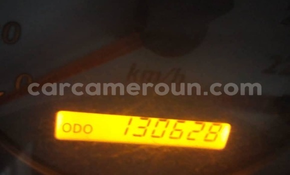 Sayi Na hannu Toyota RAV4 Azurfa Mota in Yaounde a Babban Kamaru Sayi Na hannu Toyota RAV4 Azurfa Mota in Yaounde a Babban Kamaru