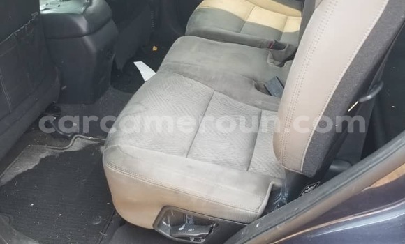 Sayi Na hannu Hyundai Santa Fe Blue Mota in Douala a Ƙasar Kamaru Sayi Na hannu Hyundai Santa Fe Blue Mota in Douala a Ƙasar Kamaru