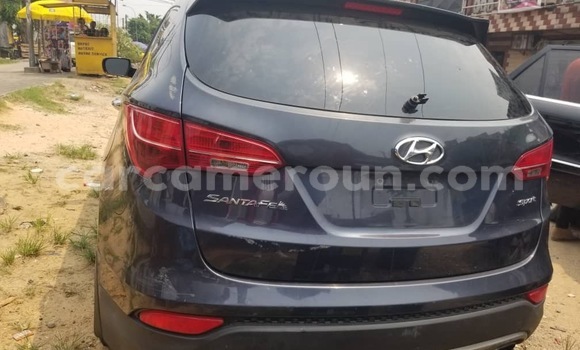Sayi Na hannu Hyundai Santa Fe Blue Mota in Douala a Ƙasar Kamaru Sayi Na hannu Hyundai Santa Fe Blue Mota in Douala a Ƙasar Kamaru