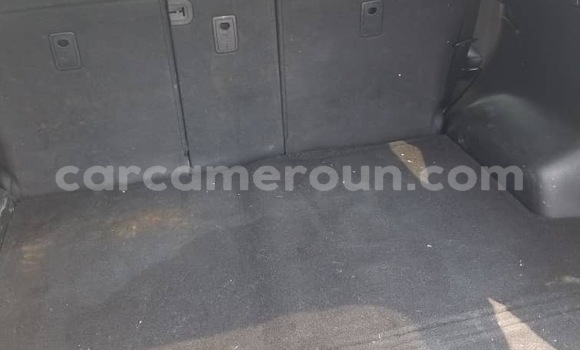 Sayi Na hannu Hyundai Santa Fe Blue Mota in Douala a Ƙasar Kamaru Sayi Na hannu Hyundai Santa Fe Blue Mota in Douala a Ƙasar Kamaru