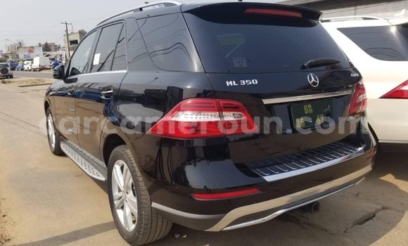 Sayi Sabo Mercedes‒Benz ML–Class Black Mota in Douala a Ƙasar Kamaru Sayi Sabo Mercedes‒Benz ML–Class Black Mota in Douala a Ƙasar Kamaru