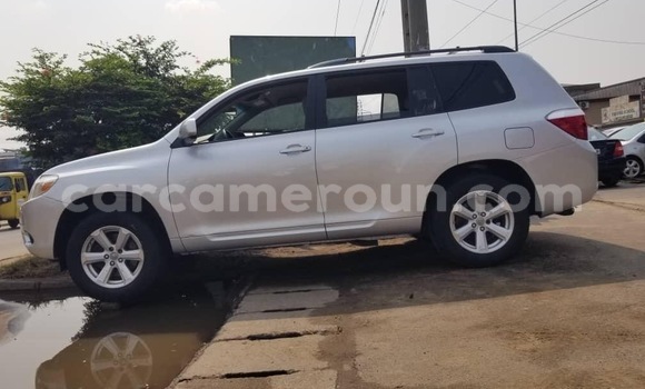 Acheter Neuf Voiture Toyota Highlander Gris à Douala, Littoral Cameroon Acheter Neuf Voiture Toyota Highlander Gris à Douala, Littoral Cameroon