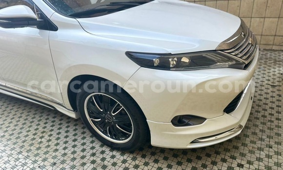 Buy New Toyota Harrier White Car in Douala in Littoral Cameroon Buy New Toyota Harrier White Car in Douala in Littoral Cameroon