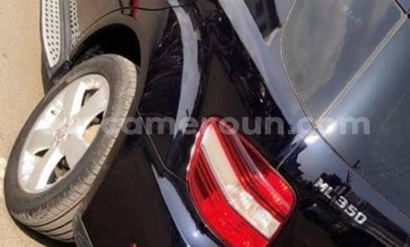 Sayi Na hannu Mercedes‒Benz ML–Class Blue Mota in Yaounde a Babban Kamaru Sayi Na hannu Mercedes‒Benz ML–Class Blue Mota in Yaounde a Babban Kamaru