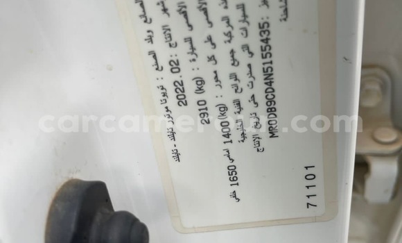 Sayi Imported Toyota Hilux White Mota in Douala a Ƙasar Kamaru Sayi Imported Toyota Hilux White Mota in Douala a Ƙasar Kamaru