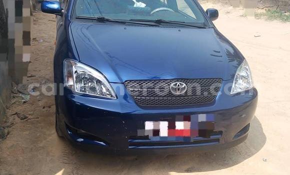 Sayi Na hannu Toyota Corolla Blue Mota in Douala a Ƙasar Kamaru Sayi Na hannu Toyota Corolla Blue Mota in Douala a Ƙasar Kamaru