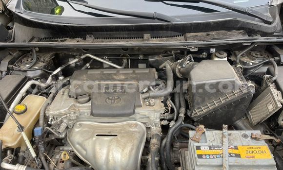 Sayi Na hannu Toyota RAV4 Black Mota in Douala a Ƙasar Kamaru Sayi Na hannu Toyota RAV4 Black Mota in Douala a Ƙasar Kamaru