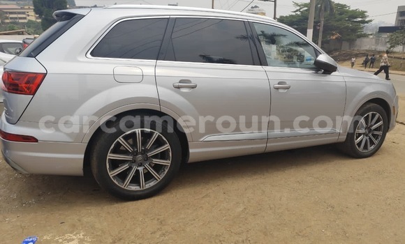 Acheter Neuf Voiture Audi Q7 Gris à Yaoundé, Central Cameroon Acheter Neuf Voiture Audi Q7 Gris à Yaoundé, Central Cameroon