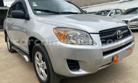 Buy Used Toyota RAV4 Silver Car in Douala in Littoral Cameroon Buy Used Toyota RAV4 Silver Car in Douala in Littoral Cameroon