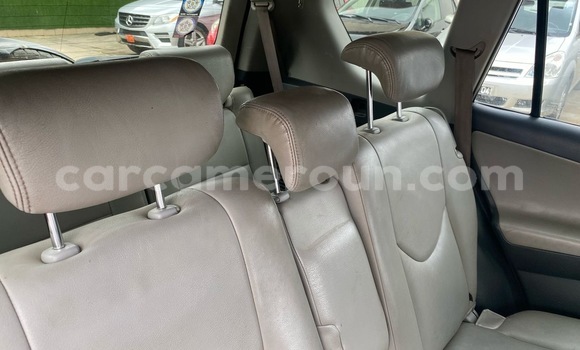 Buy Used Toyota RAV4 Silver Car in Douala in Littoral Cameroon Buy Used Toyota RAV4 Silver Car in Douala in Littoral Cameroon