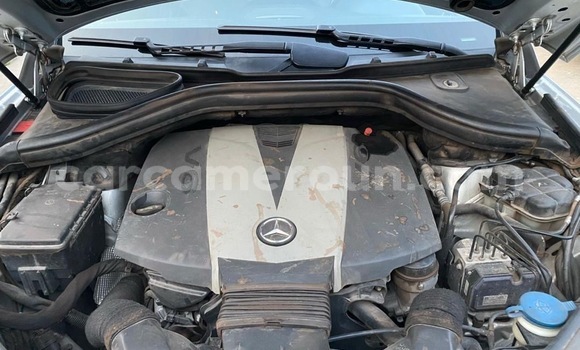 Acheter Occasion Voiture Mercedes‒Benz ML–Class Gris à Douala, Littoral Cameroon Acheter Occasion Voiture Mercedes‒Benz ML–Class Gris à Douala, Littoral Cameroon