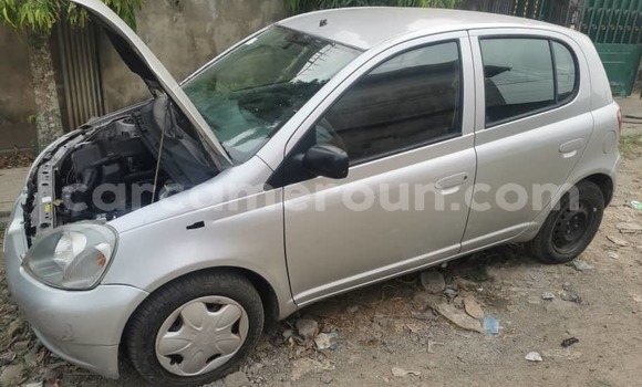 Acheter Occasion Voiture Toyota Yaris Gris à Douala, Littoral Cameroon Acheter Occasion Voiture Toyota Yaris Gris à Douala, Littoral Cameroon