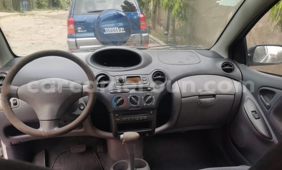 Acheter Occasion Voiture Toyota Yaris Gris à Douala, Littoral Cameroon Acheter Occasion Voiture Toyota Yaris Gris à Douala, Littoral Cameroon