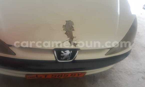 Acheter Occasion Voiture Peugeot 206 Blanc à Douala, Littoral Cameroon Acheter Occasion Voiture Peugeot 206 Blanc à Douala, Littoral Cameroon