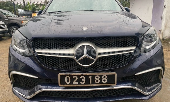 Sayi Na hannu Mercedes‒Benz ML–Class Sauran Mota in Douala a Ƙasar Kamaru Sayi Na hannu Mercedes‒Benz ML–Class Sauran Mota in Douala a Ƙasar Kamaru