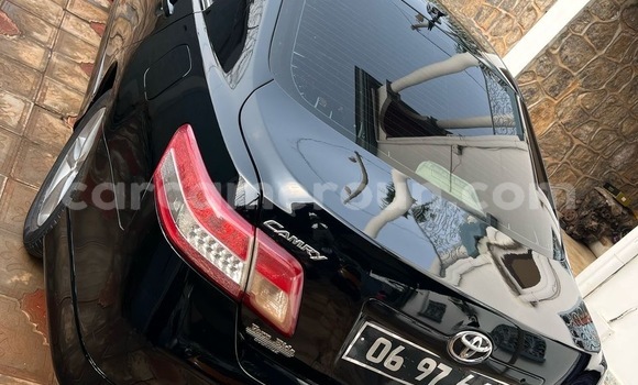 Sayi Na hannu Toyota Camry Black Mota in Yaounde a Babban Kamaru Sayi Na hannu Toyota Camry Black Mota in Yaounde a Babban Kamaru