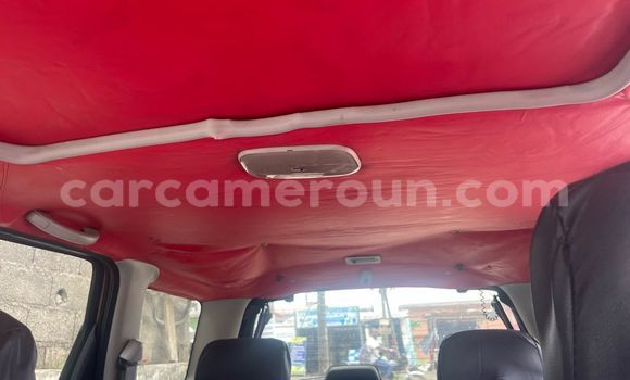 Acheter Import Voiture Mazda Tribute Rouge à Douala, Littoral Cameroon Acheter Import Voiture Mazda Tribute Rouge à Douala, Littoral Cameroon