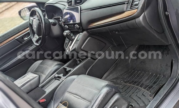 Sayi Sabo Honda CR–V Sauran Mota in Douala a Ƙasar Kamaru Sayi Sabo Honda CR–V Sauran Mota in Douala a Ƙasar Kamaru