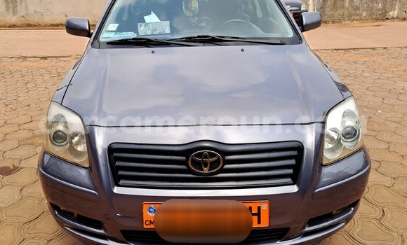 Sayi Na hannu Toyota Avensis Azurfa Mota in Yaounde a Babban Kamaru Sayi Na hannu Toyota Avensis Azurfa Mota in Yaounde a Babban Kamaru
