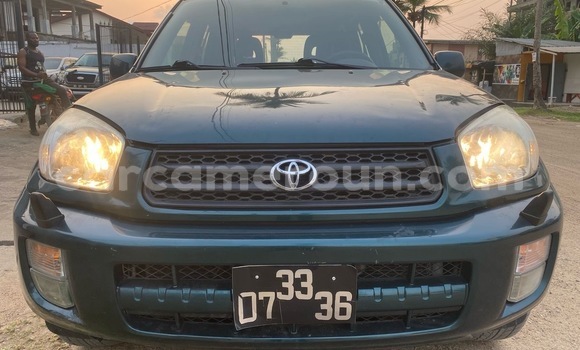 Sayi Imported Toyota RAV4 Sauran Mota in Douala a Ƙasar Kamaru