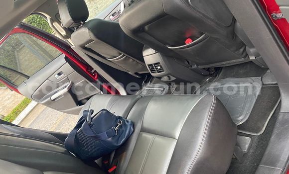 Sayi Na hannu Ford Edge Red Mota in Douala a Ƙasar Kamaru Sayi Na hannu Ford Edge Red Mota in Douala a Ƙasar Kamaru