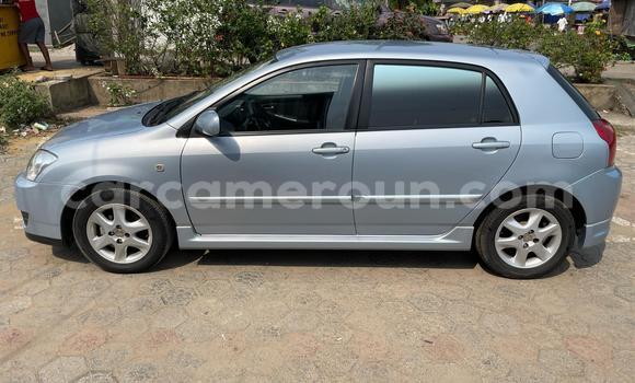 Sayi Na hannu Toyota Corolla Blue Mota in Douala a Ƙasar Kamaru Sayi Na hannu Toyota Corolla Blue Mota in Douala a Ƙasar Kamaru