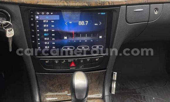 Sayi Na hannu Mercedes-Benz C-Classe Black Mota in Douala a Ƙasar Kamaru Sayi Na hannu Mercedes-Benz C-Classe Black Mota in Douala a Ƙasar Kamaru