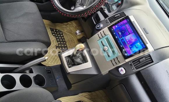 Sayi Na hannu Toyota Avensis M Mota in Douala a Ƙasar Kamaru Sayi Na hannu Toyota Avensis M Mota in Douala a Ƙasar Kamaru