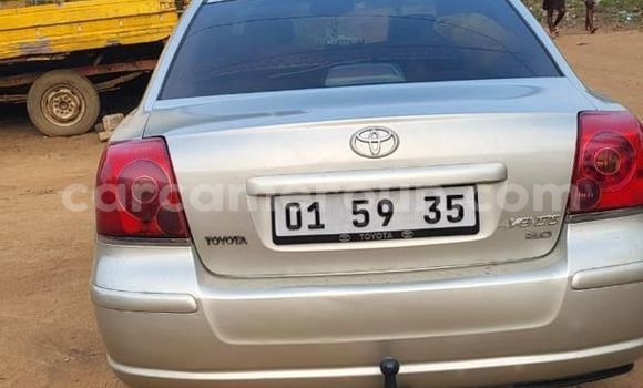 Sayi Na hannu Toyota Avensis M Mota in Douala a Ƙasar Kamaru Sayi Na hannu Toyota Avensis M Mota in Douala a Ƙasar Kamaru