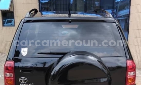 Sayi Imported Toyota RAV4 Black Mota in Douala a Ƙasar Kamaru Sayi Imported Toyota RAV4 Black Mota in Douala a Ƙasar Kamaru
