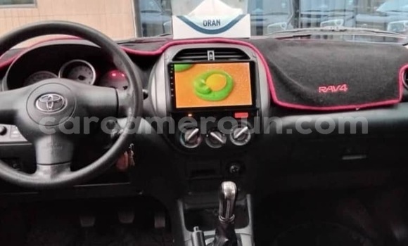 Sayi Imported Toyota RAV4 Black Mota in Douala a Ƙasar Kamaru Sayi Imported Toyota RAV4 Black Mota in Douala a Ƙasar Kamaru