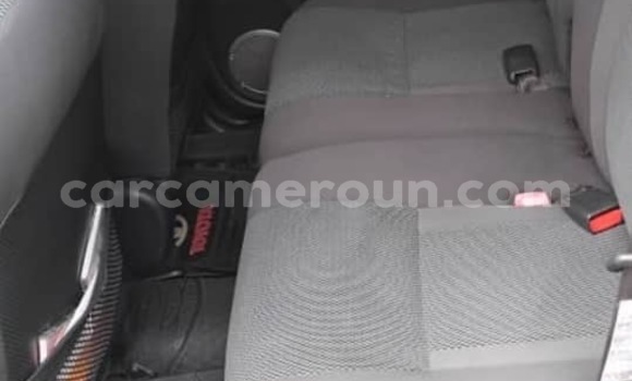 Sayi Imported Toyota RAV4 Black Mota in Douala a Ƙasar Kamaru Sayi Imported Toyota RAV4 Black Mota in Douala a Ƙasar Kamaru