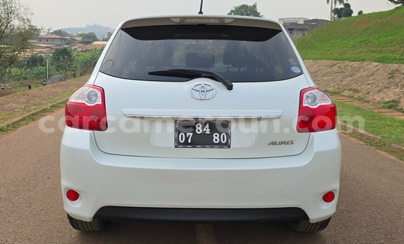 Acheter Occasion Voiture Toyota Auris Blanc à Yaoundé, Central Cameroon Acheter Occasion Voiture Toyota Auris Blanc à Yaoundé, Central Cameroon