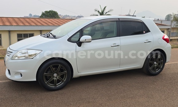 Acheter Occasion Voiture Toyota Auris Blanc à Yaoundé, Central Cameroon Acheter Occasion Voiture Toyota Auris Blanc à Yaoundé, Central Cameroon