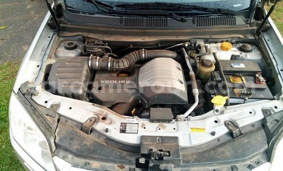 Buy Used Chevrolet Captiva Silver Car in Yaounde in Central Cameroon Buy Used Chevrolet Captiva Silver Car in Yaounde in Central Cameroon