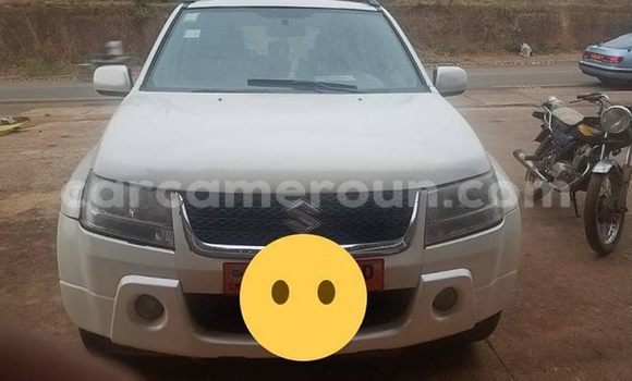 Sayi Na hannu Suzuki Grand Vitara White Mota in Yaounde a Babban Kamaru