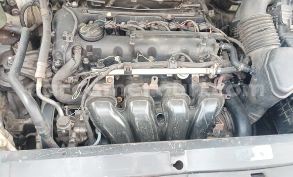 Buy Used Hyundai Santa Fe White Car in Douala in Littoral Cameroon Buy Used Hyundai Santa Fe White Car in Douala in Littoral Cameroon