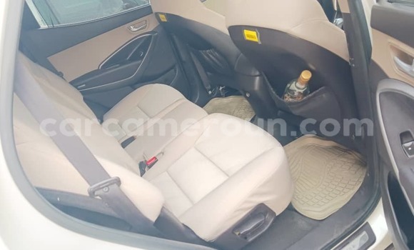 Buy Used Hyundai Santa Fe White Car in Douala in Littoral Cameroon Buy Used Hyundai Santa Fe White Car in Douala in Littoral Cameroon