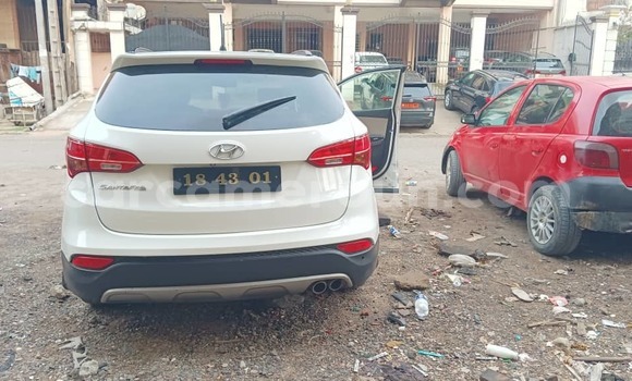 Buy Used Hyundai Santa Fe White Car in Douala in Littoral Cameroon Buy Used Hyundai Santa Fe White Car in Douala in Littoral Cameroon