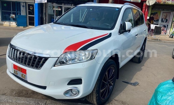 Acheter Neuf Voiture Toyota Vanguard Blanc à Douala, Littoral Cameroon Acheter Neuf Voiture Toyota Vanguard Blanc à Douala, Littoral Cameroon
