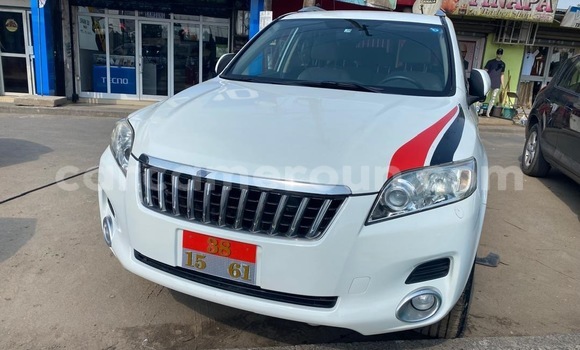 Acheter Neuf Voiture Toyota Vanguard Blanc à Douala, Littoral Cameroon Acheter Neuf Voiture Toyota Vanguard Blanc à Douala, Littoral Cameroon