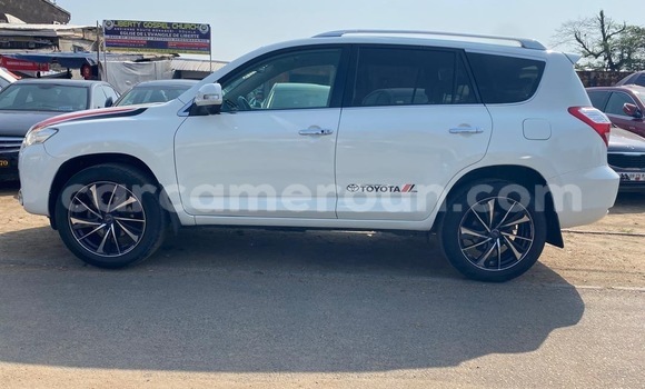 Acheter Neuf Voiture Toyota Vanguard Blanc à Douala, Littoral Cameroon Acheter Neuf Voiture Toyota Vanguard Blanc à Douala, Littoral Cameroon