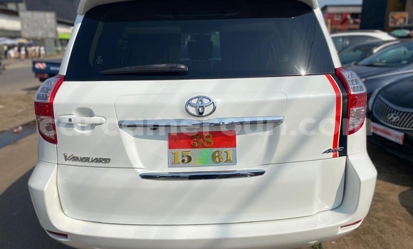 Acheter Neuf Voiture Toyota Vanguard Blanc à Douala, Littoral Cameroon Acheter Neuf Voiture Toyota Vanguard Blanc à Douala, Littoral Cameroon