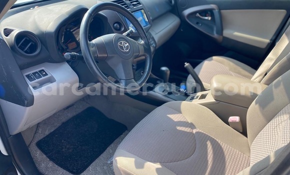 Acheter Neuf Voiture Toyota Vanguard Blanc à Douala, Littoral Cameroon Acheter Neuf Voiture Toyota Vanguard Blanc à Douala, Littoral Cameroon