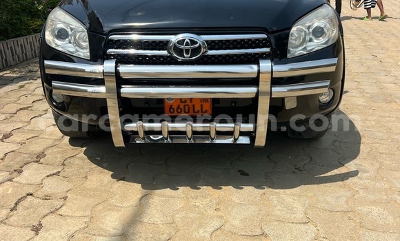 Acheter Occasion Voiture Toyota RAV4 Noir à Douala, Littoral Cameroon Acheter Occasion Voiture Toyota RAV4 Noir à Douala, Littoral Cameroon