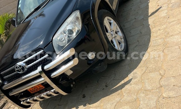 Acheter Occasion Voiture Toyota RAV4 Noir à Douala, Littoral Cameroon Acheter Occasion Voiture Toyota RAV4 Noir à Douala, Littoral Cameroon